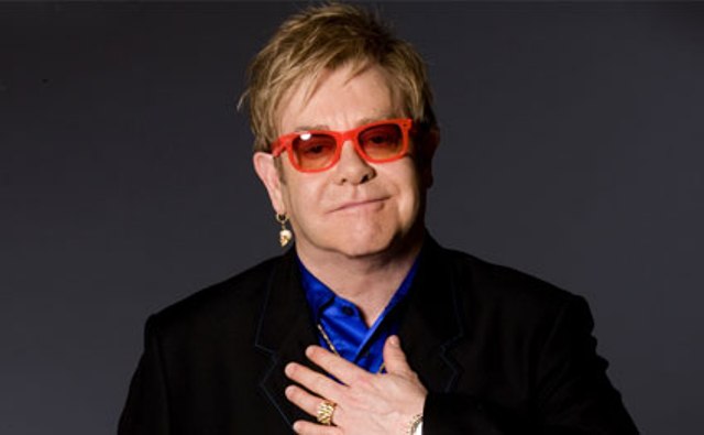 `Putin qapını bağlayıb, məni...` - Elton Con 